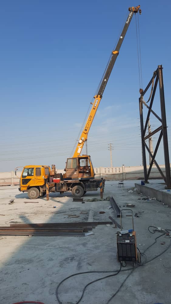 خدمات جرثقیل ۷ تن کابین دار تا ۳۰ تن